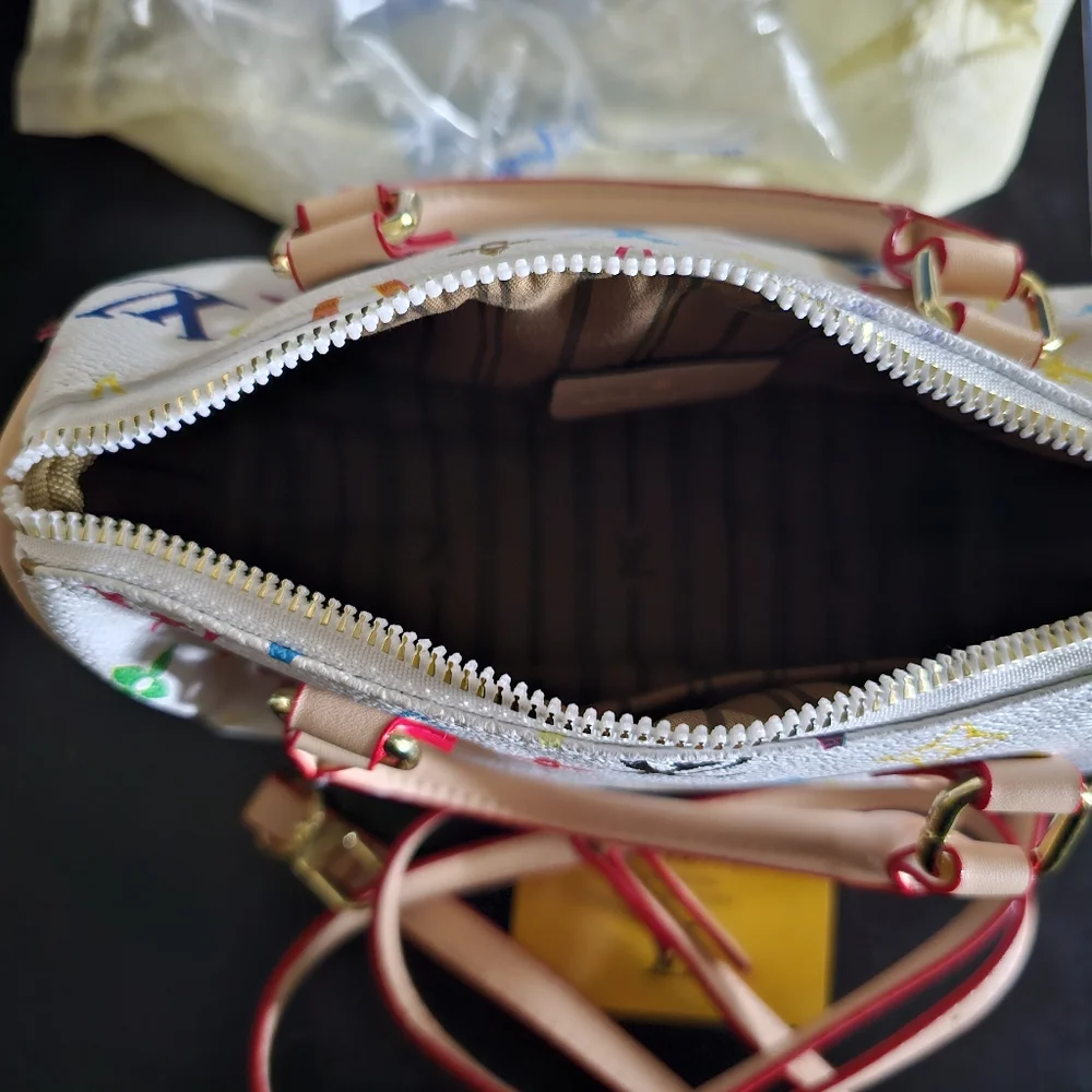 Luxury Designer Bag - Picture 6 of 9
